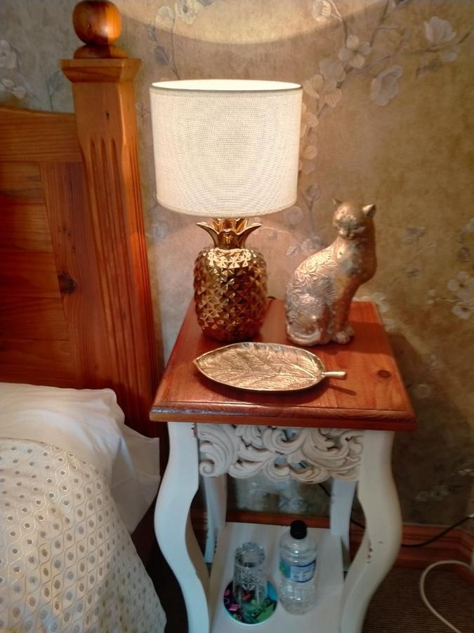 Amberly House Rotorua Bed & Breakfast ภายนอก รูปภาพ