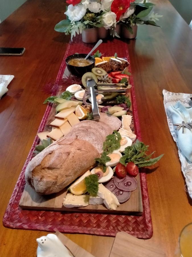 Amberly House Rotorua Bed & Breakfast ภายนอก รูปภาพ