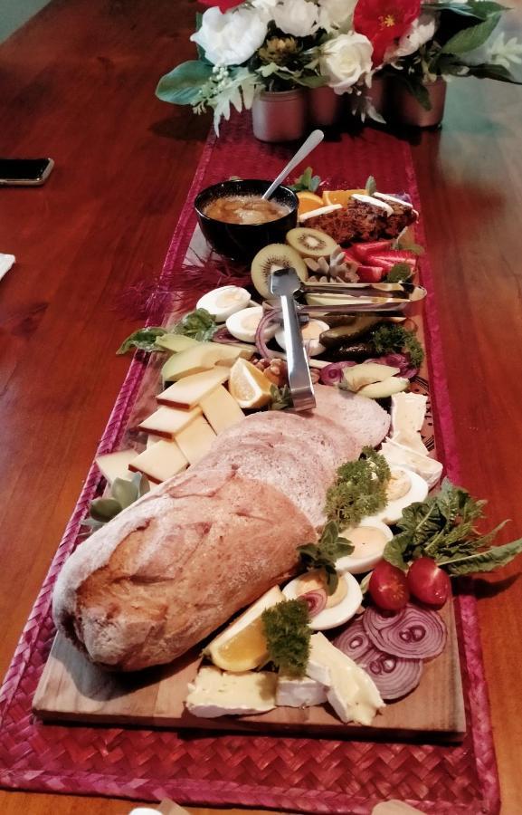Amberly House Rotorua Bed & Breakfast ภายนอก รูปภาพ
